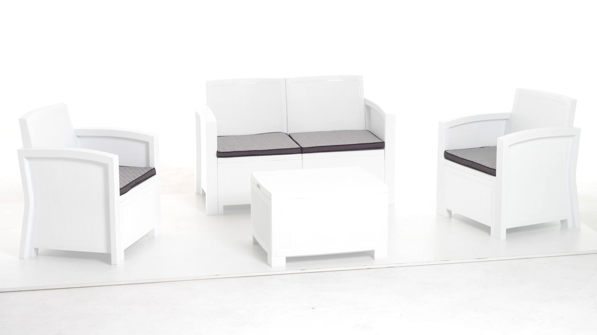 Salottino se sofa mod. New York bianco polipropilene rattan 4 pz cuscini sfoder. Salottino se sofa mod. New York bianco polipropilene rattan 4 pz cuscini sfoder.